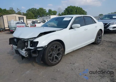 2021 Chrysler 300 300S z USA, uszkodzony, nr VIN 2C3CCABG2MH523868